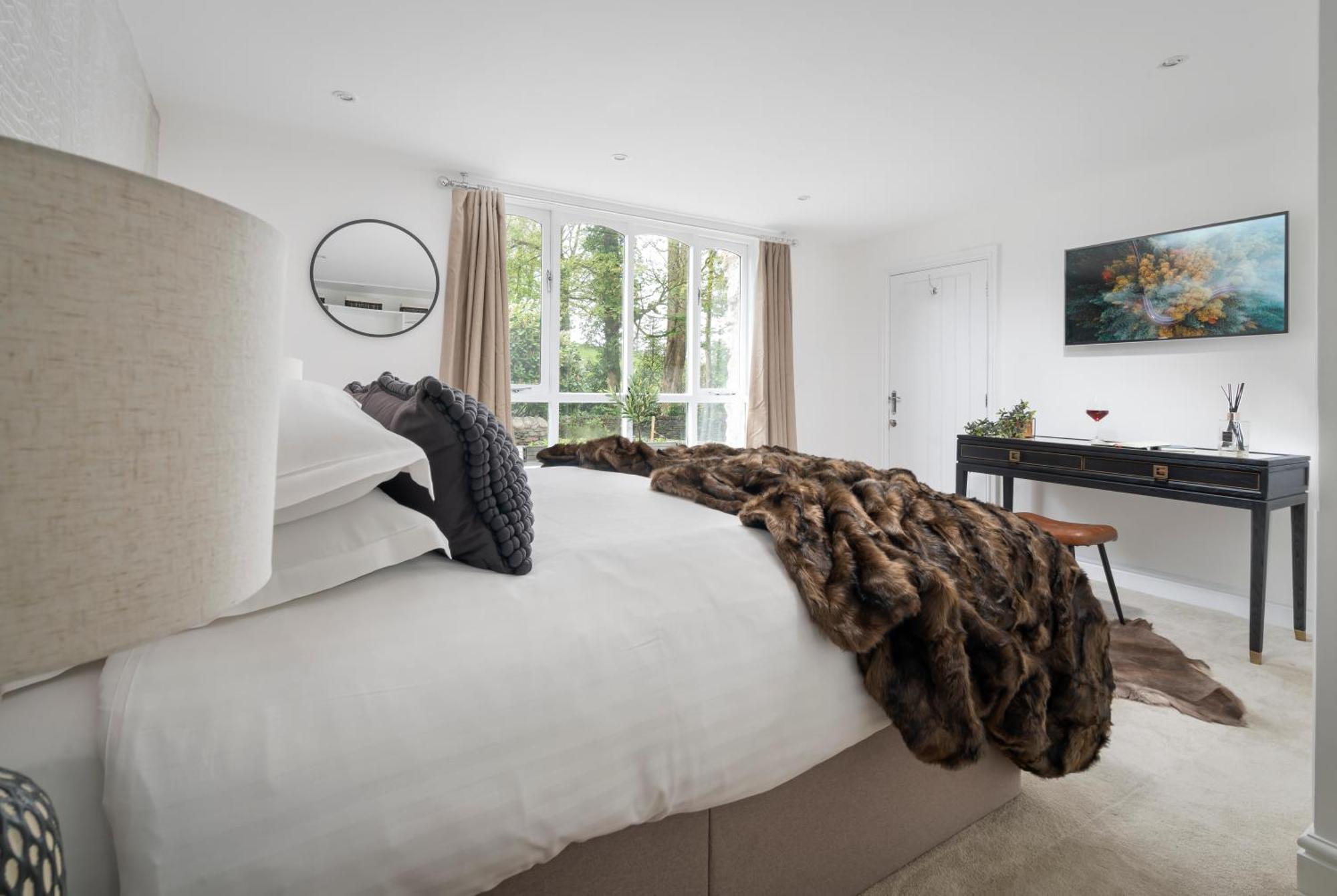 Aphrodites Group - Luxury Hot Tub Suites In Central Lake District! 鲍内斯温德米尔 外观 照片