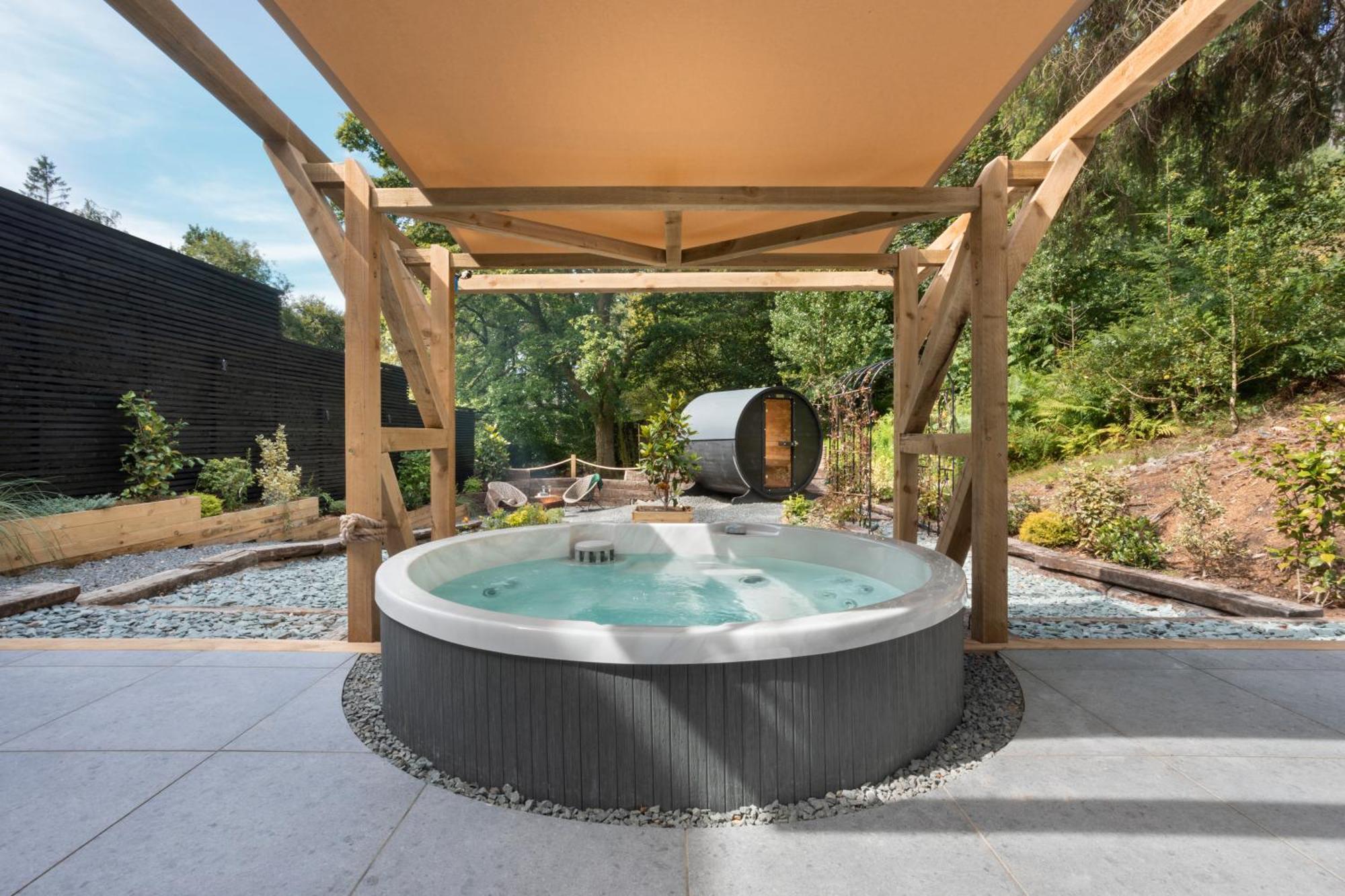 Aphrodites Group - Luxury Hot Tub Suites In Central Lake District! 鲍内斯温德米尔 外观 照片
