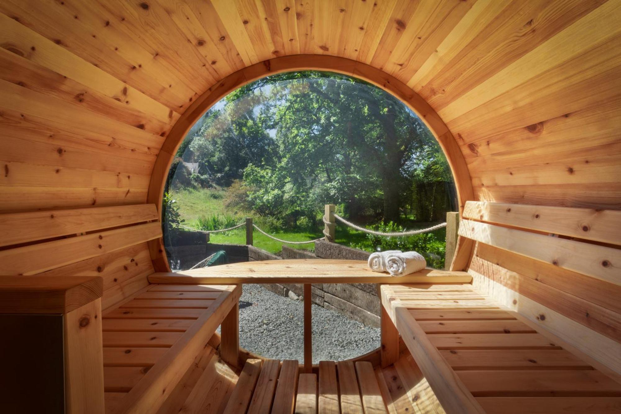 Aphrodites Group - Luxury Hot Tub Suites In Central Lake District! 鲍内斯温德米尔 外观 照片