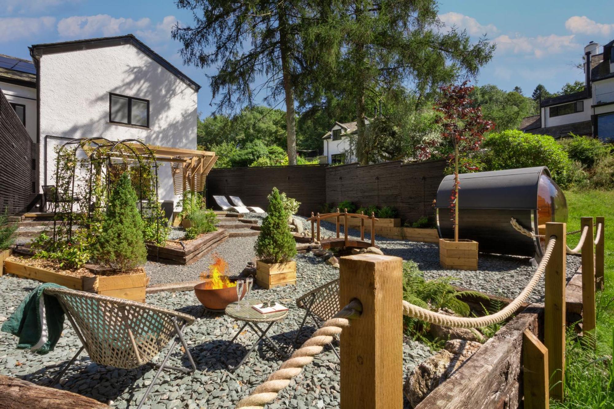 Aphrodites Group - Luxury Hot Tub Suites In Central Lake District! 鲍内斯温德米尔 外观 照片