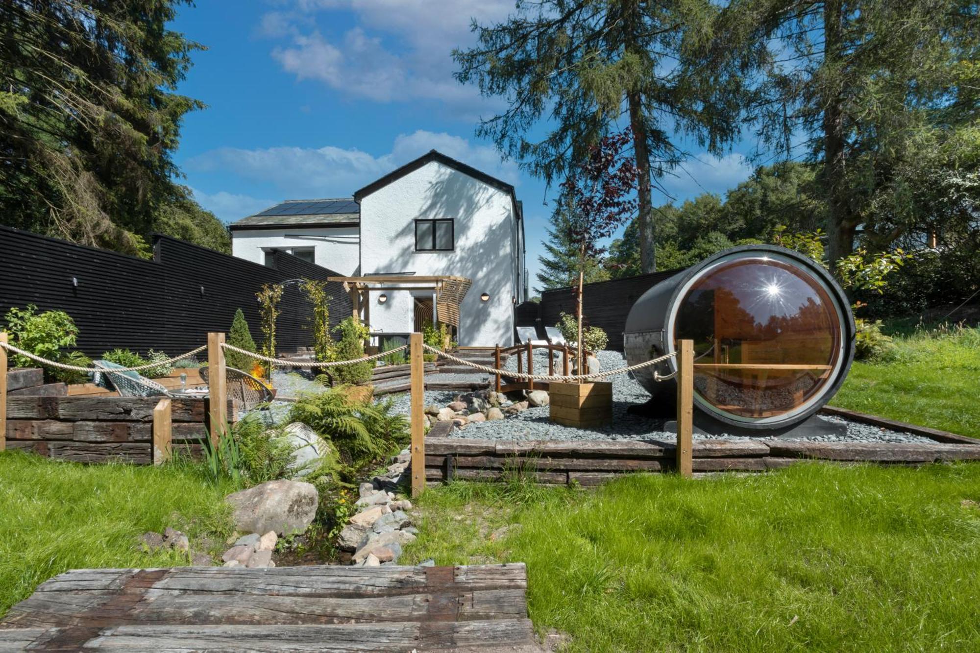 Aphrodites Group - Luxury Hot Tub Suites In Central Lake District! 鲍内斯温德米尔 外观 照片