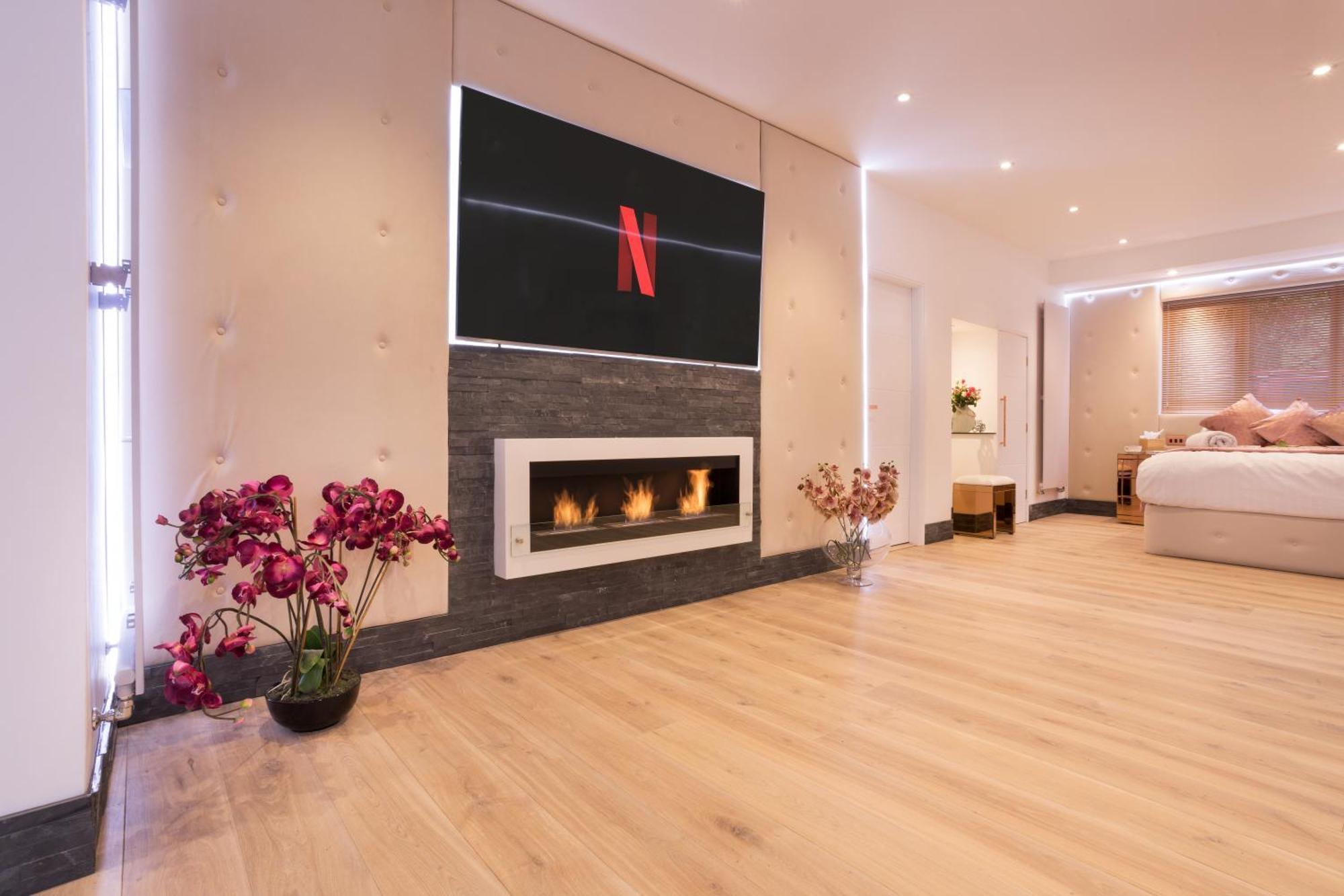 Aphrodites Group - Luxury Hot Tub Suites In Central Lake District! 鲍内斯温德米尔 外观 照片