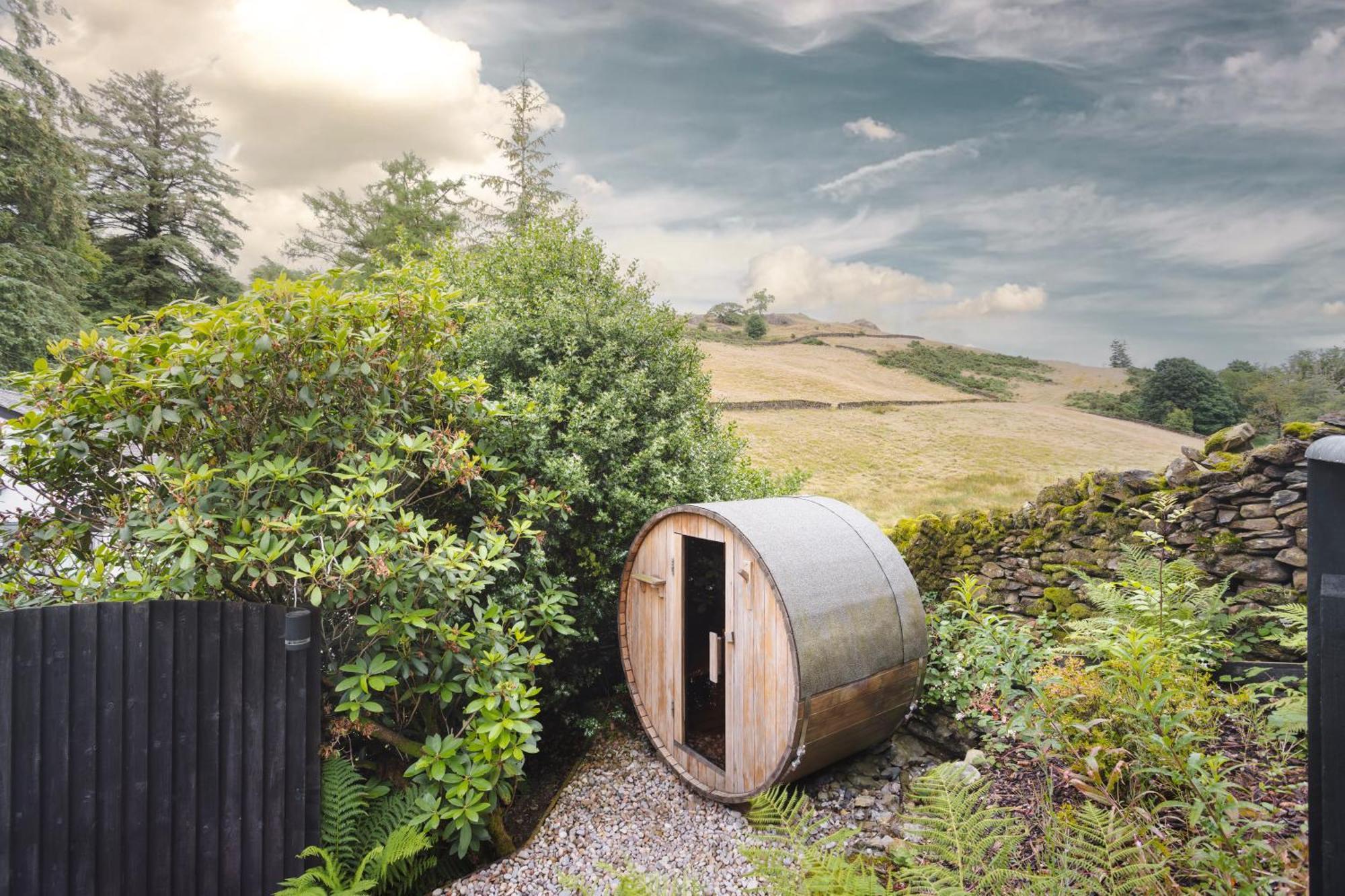 Aphrodites Group - Luxury Hot Tub Suites In Central Lake District! 鲍内斯温德米尔 外观 照片