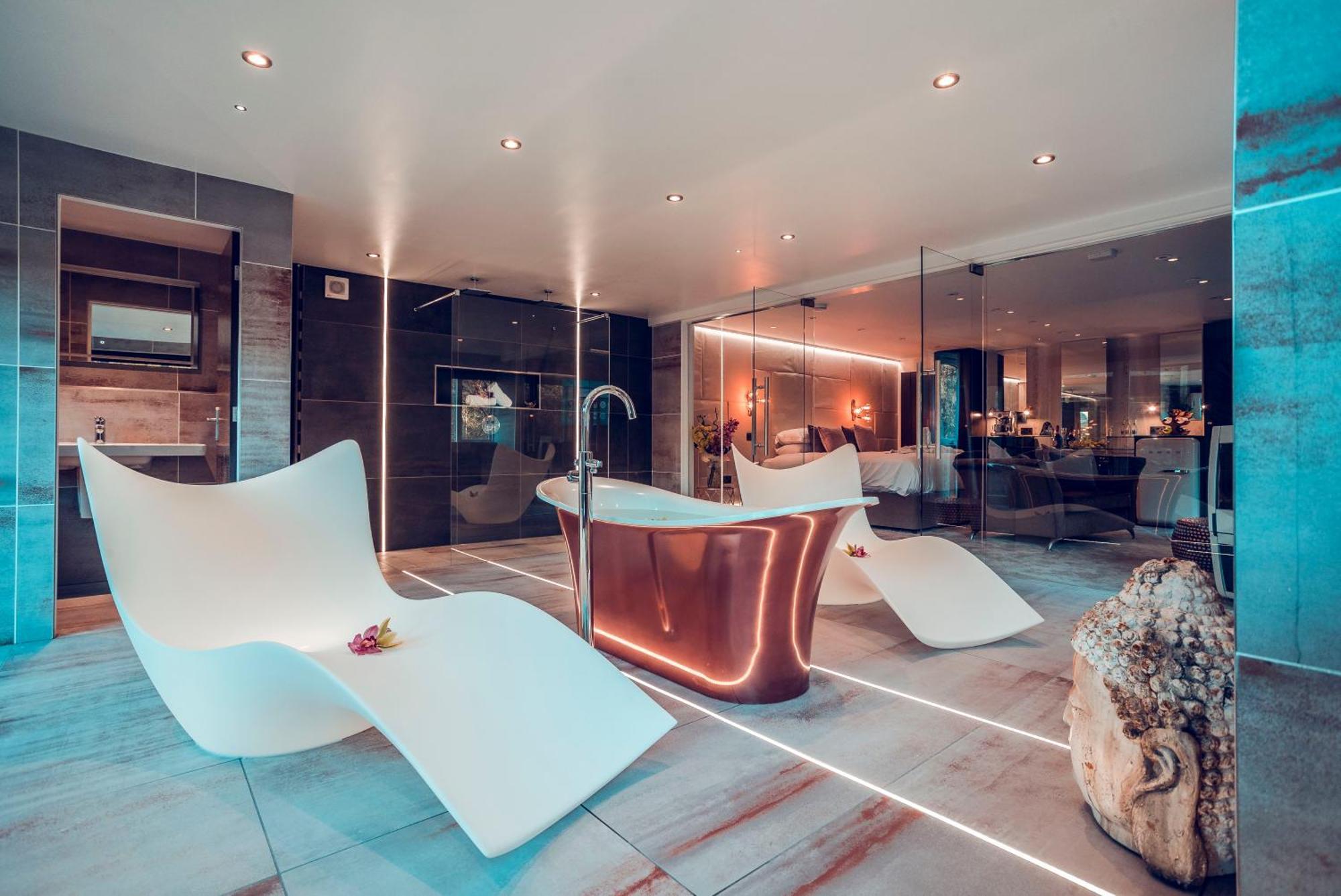 Aphrodites Group - Luxury Hot Tub Suites In Central Lake District! 鲍内斯温德米尔 外观 照片
