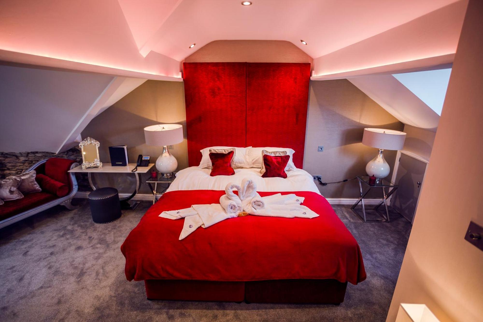 Aphrodites Group - Luxury Hot Tub Suites In Central Lake District! 鲍内斯温德米尔 外观 照片