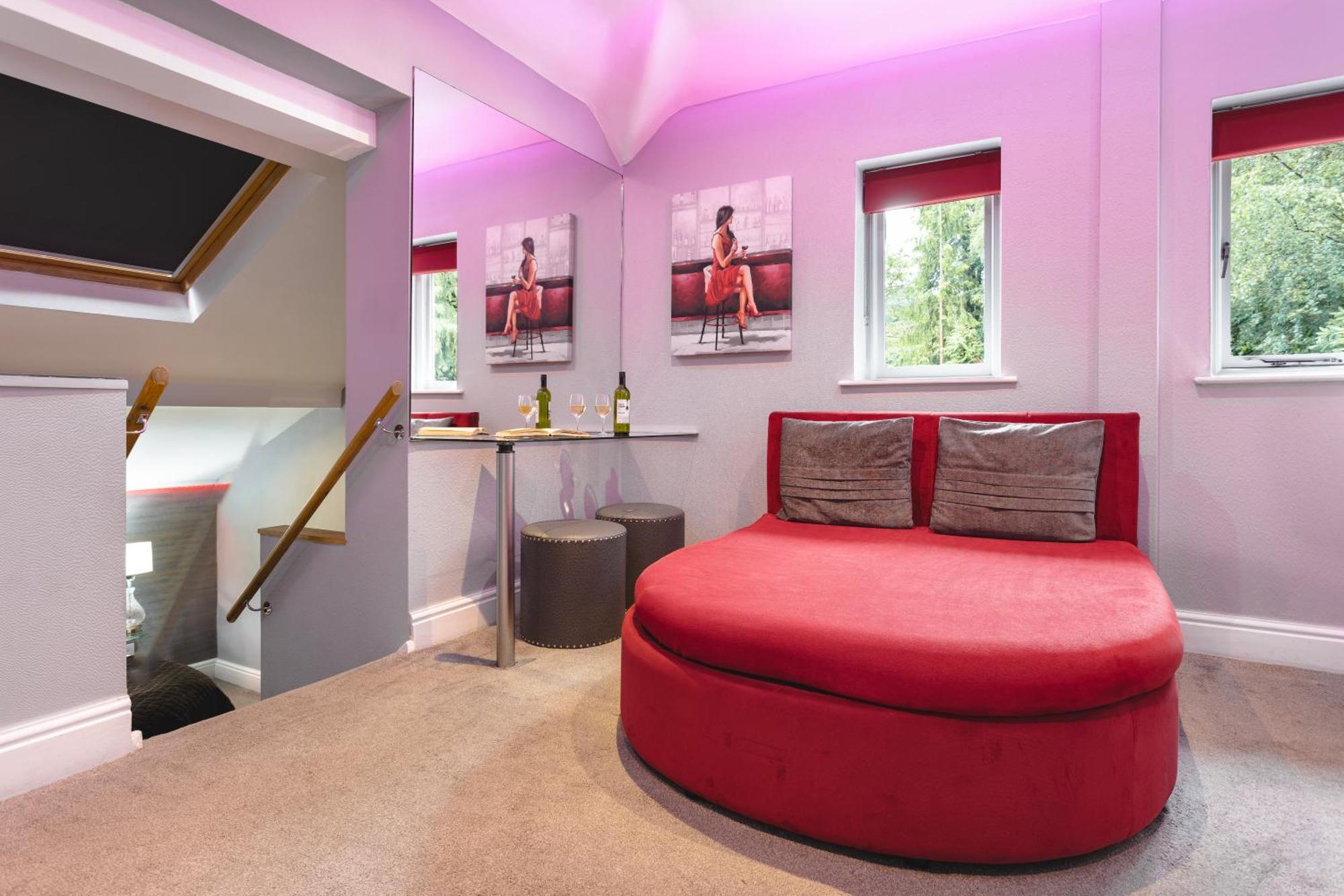 Aphrodites Group - Luxury Hot Tub Suites In Central Lake District! 鲍内斯温德米尔 外观 照片